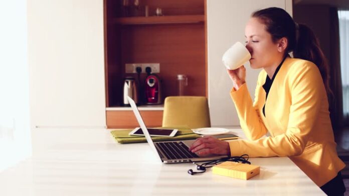 How to Start a Side Hustle While Keeping Your Day Job How to Start a Side Hustle While Keeping Your Day Job